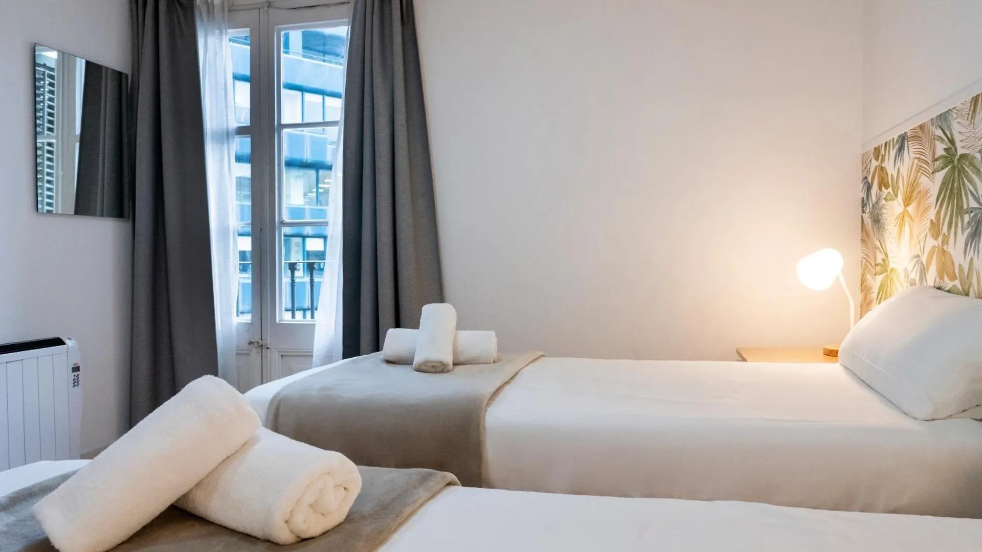 Be Barcelona Plaza Catalunya Apartment 0*,  Spain
